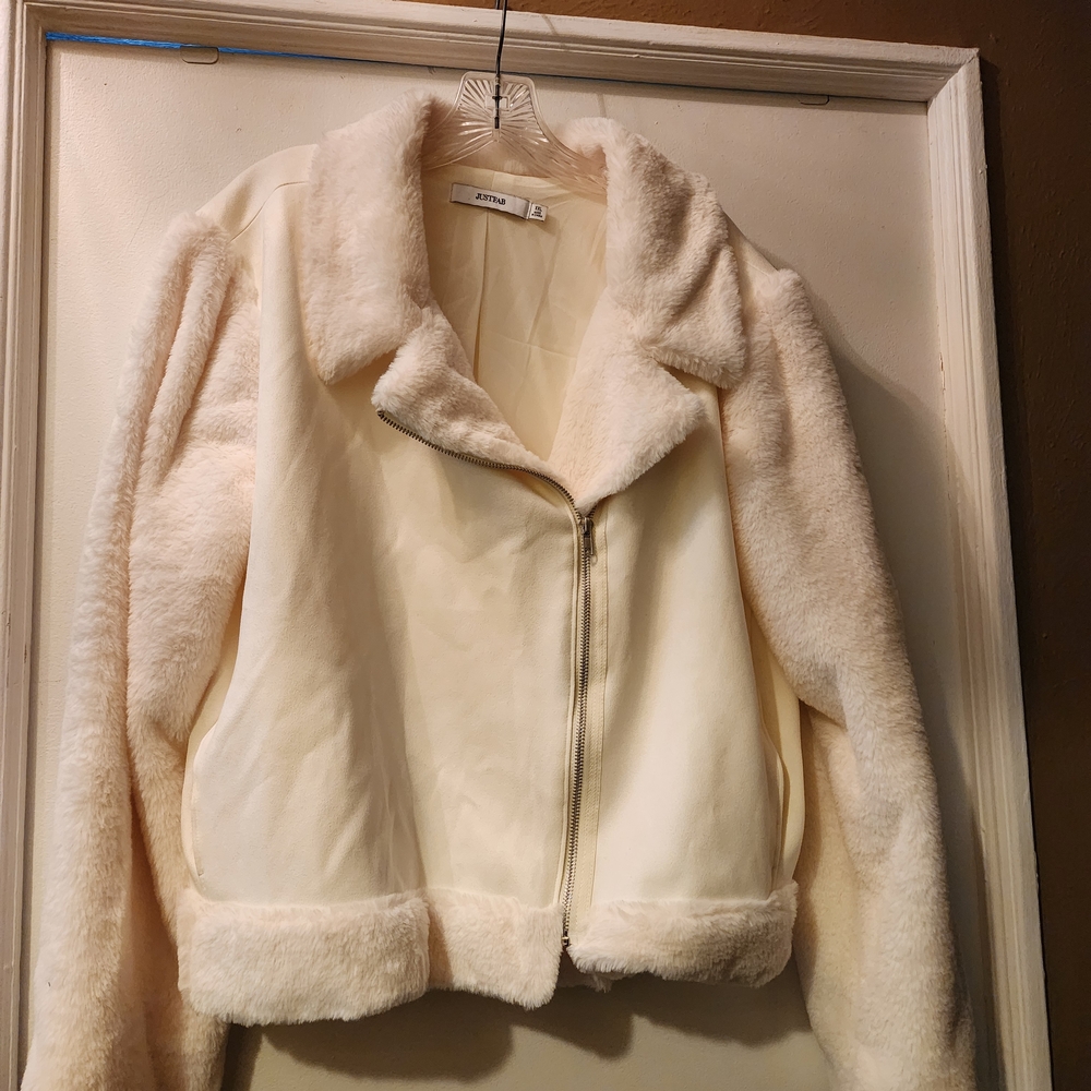 Cream Faux Fur Women's Jacket
